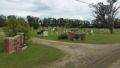 Emo Municipal Cemetery